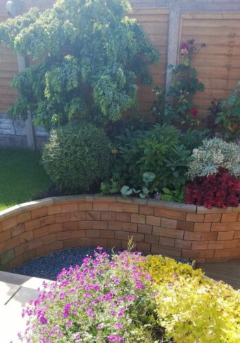 Curved garden border ideas Curved garden border ideas